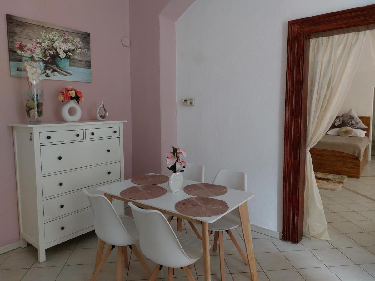 Exkluzivni Apartman V Prizemi V Hradci Kralove Hradec Králové Eksteriør billede